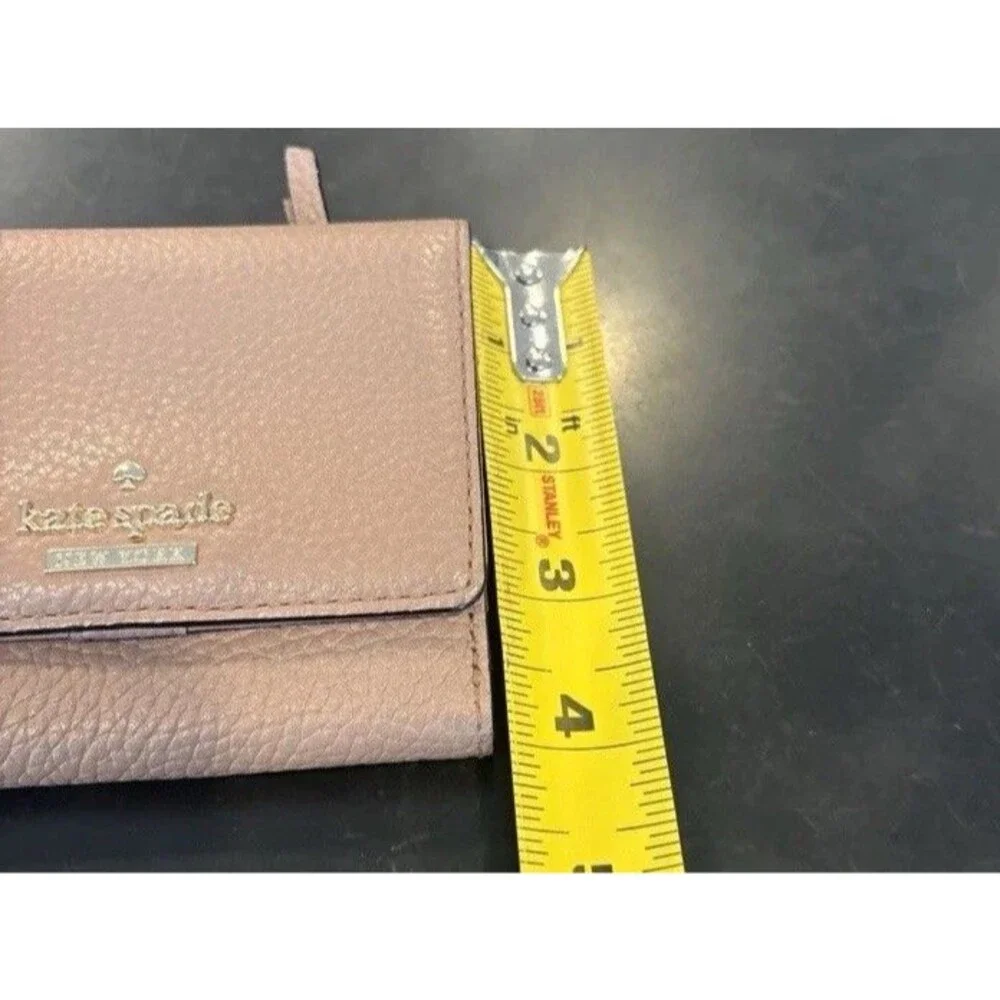 Kate Spade Jackson Street Jada Wallet Pebbled Leather Neutral Beige-Pink 4x4”